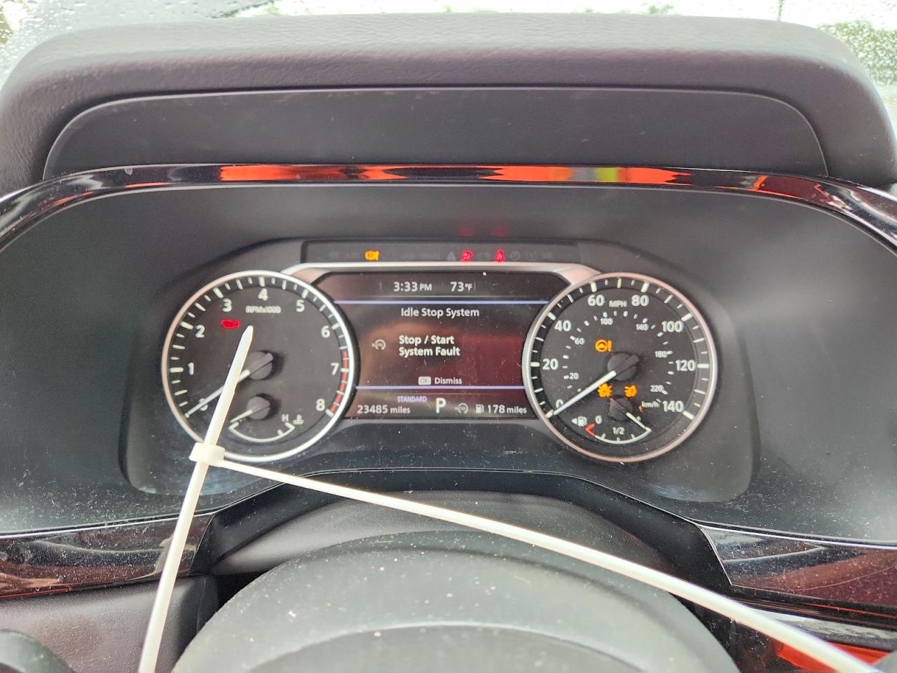Nissan Pathfinder Sv