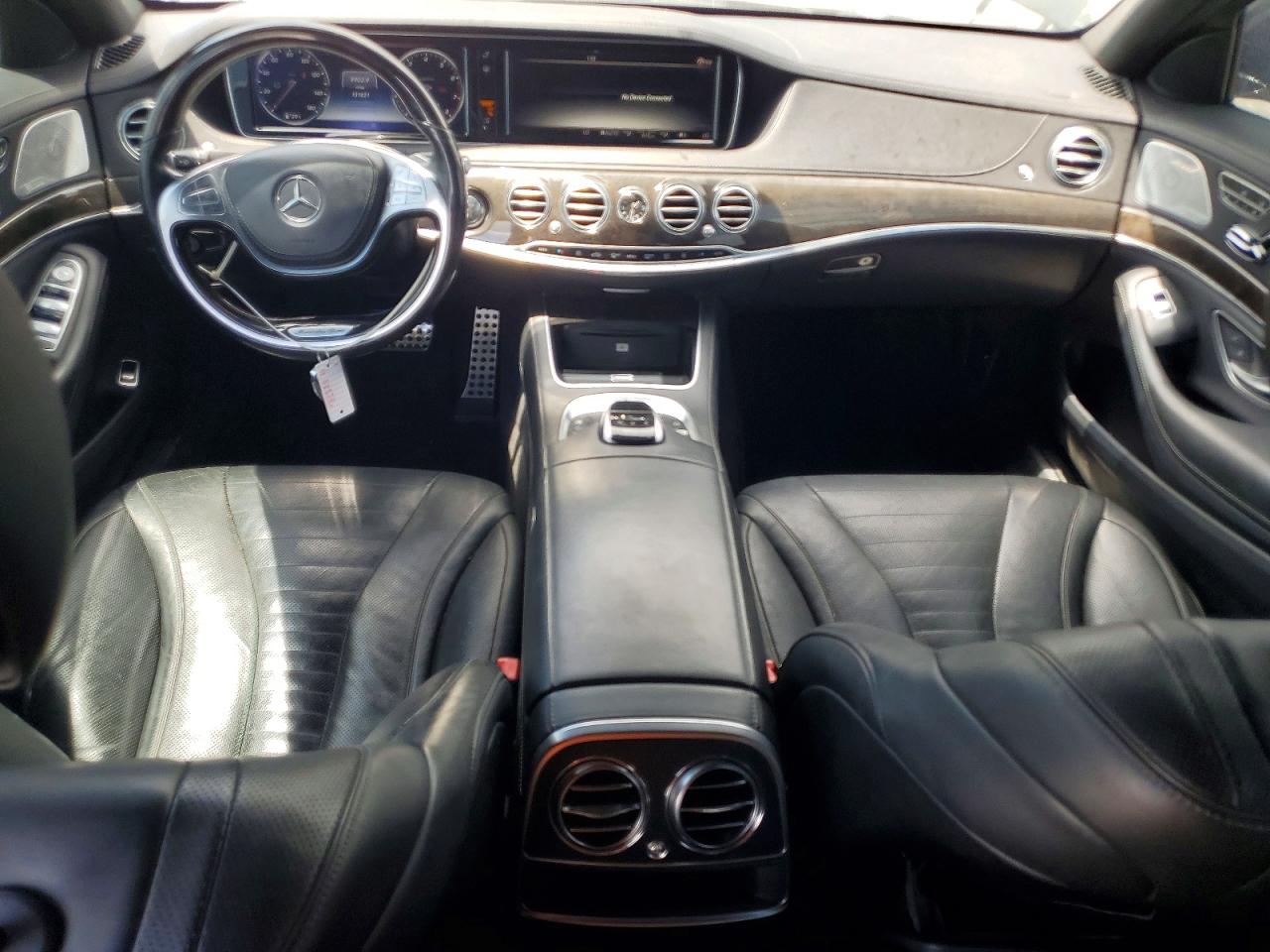 Mercedes-Benz S-Class 550