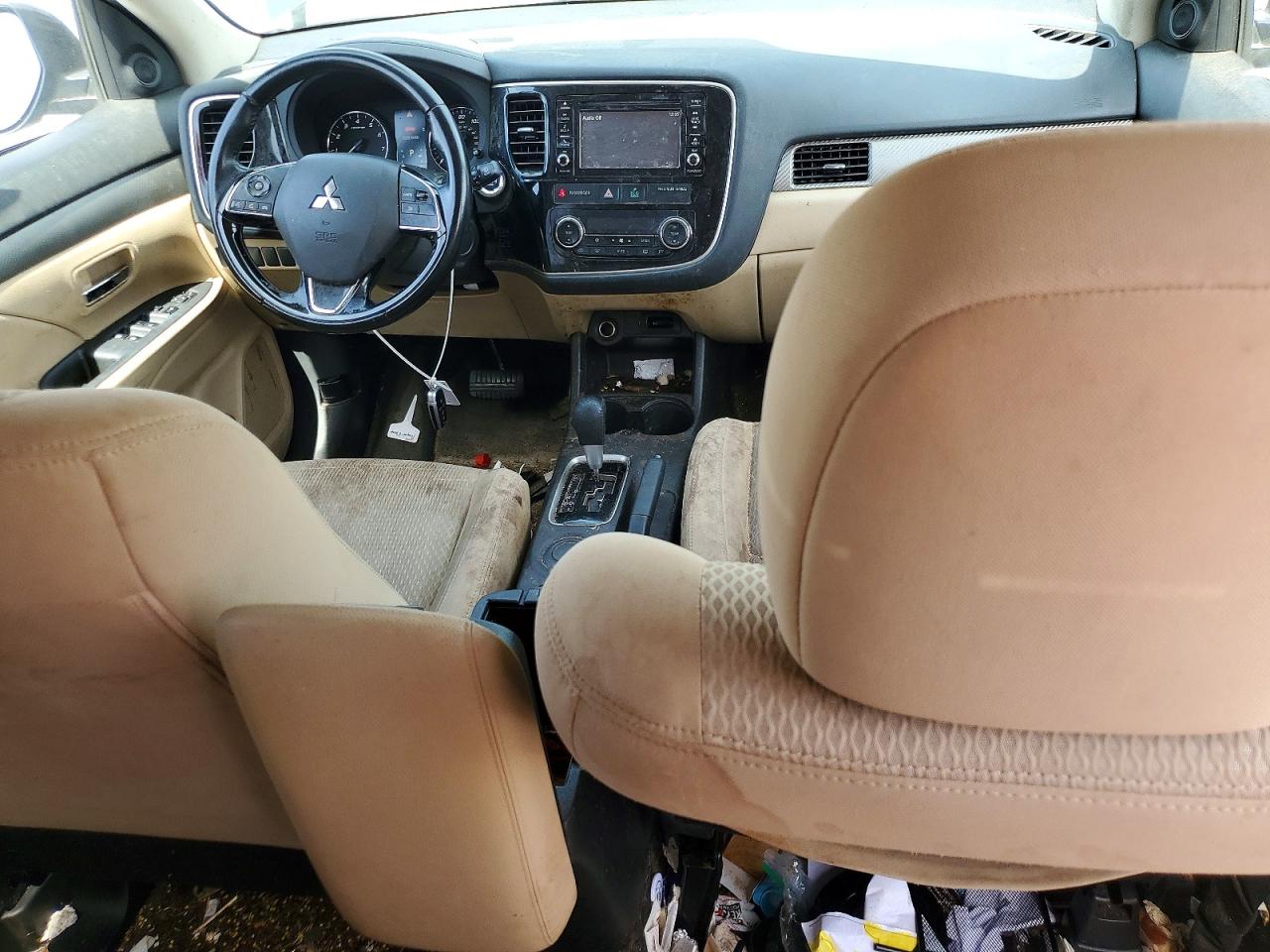 Mitsubishi Outlander Se