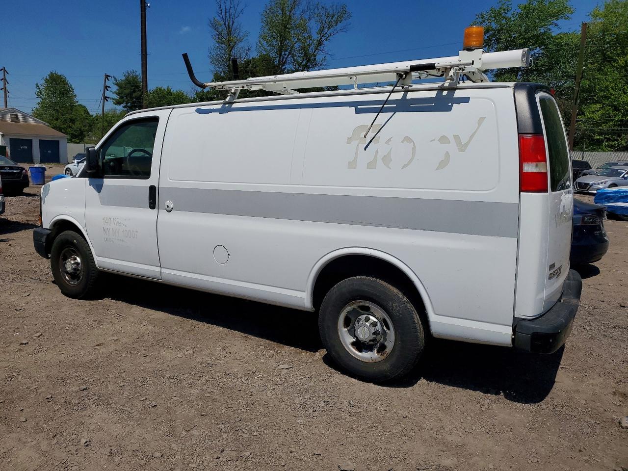 Chevrolet Express Lt