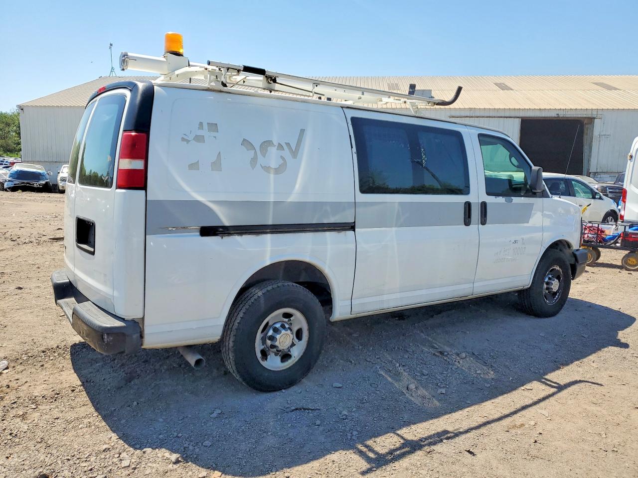 Chevrolet Express Lt