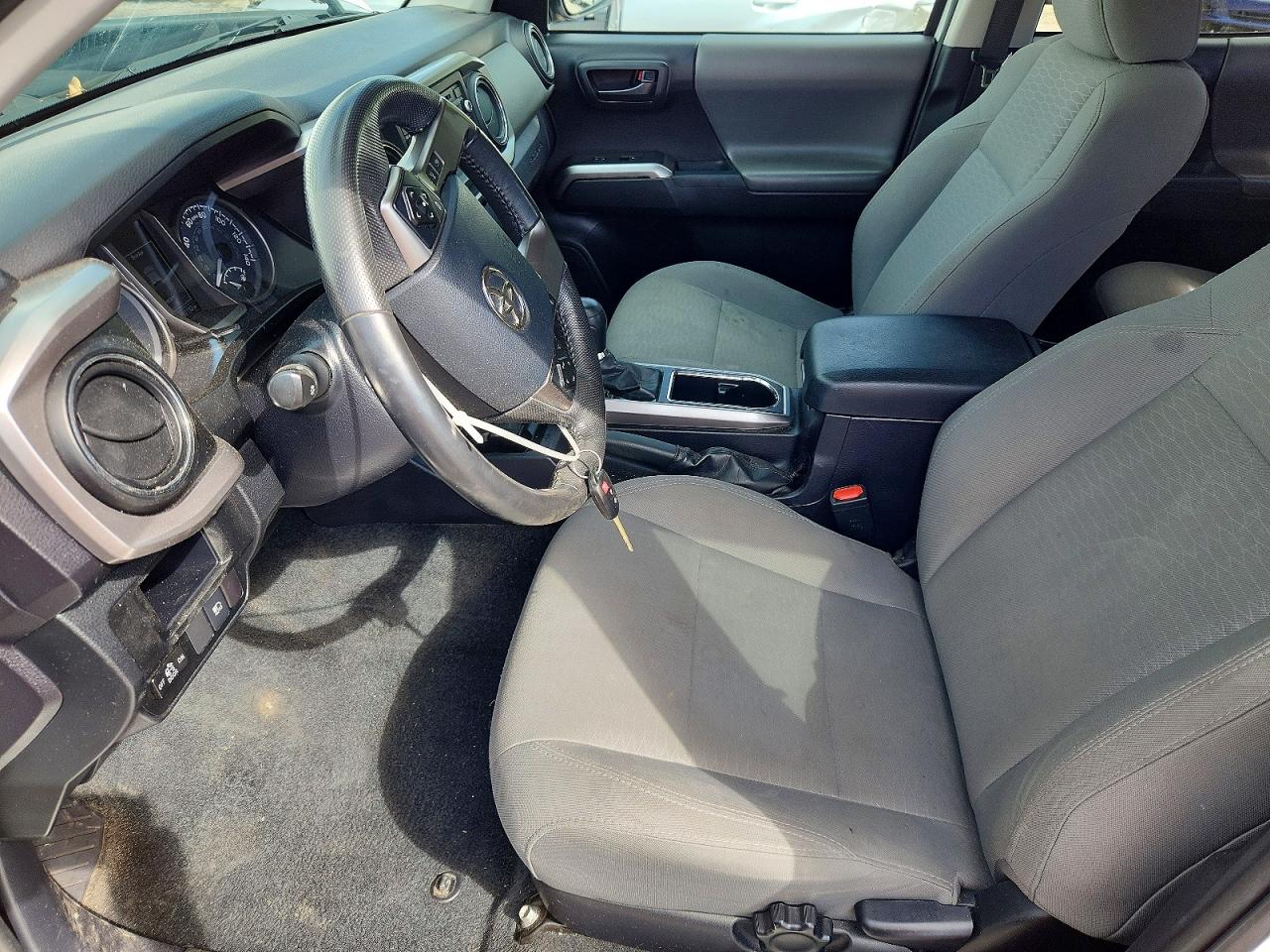 Toyota Tacoma Sr5 V6
