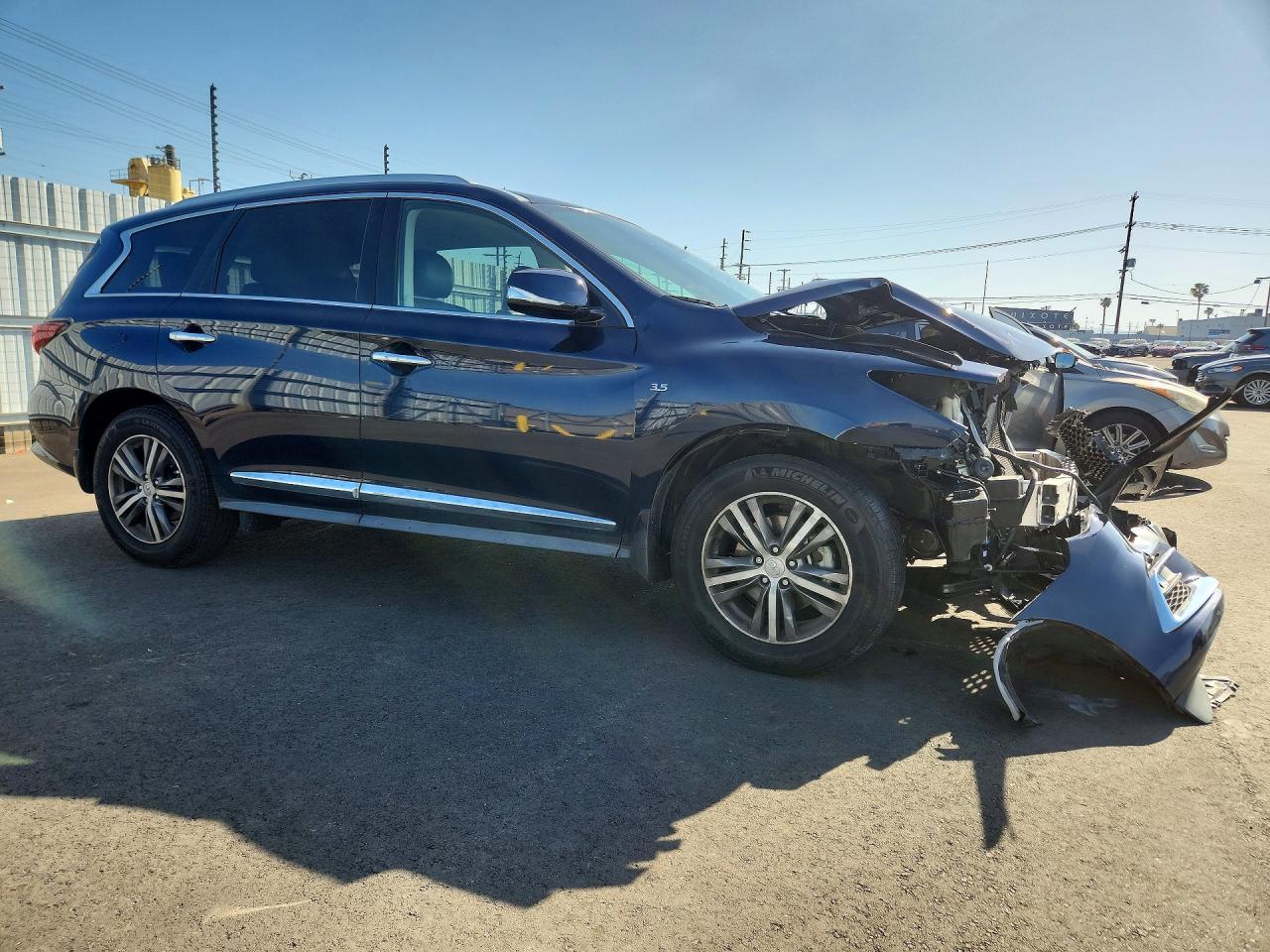 INFINITI Qx Pure