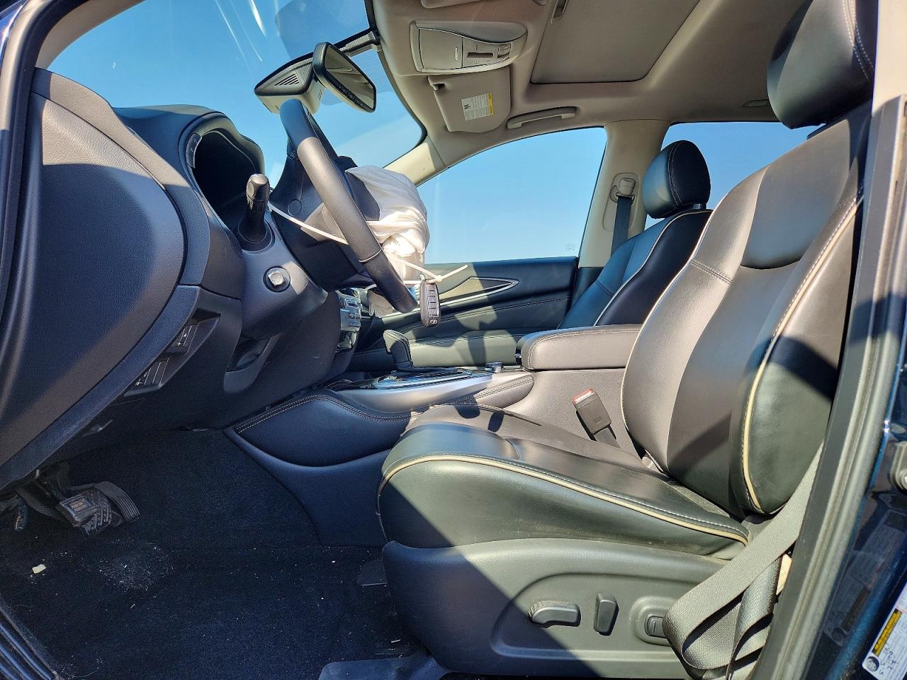 INFINITI Qx Pure