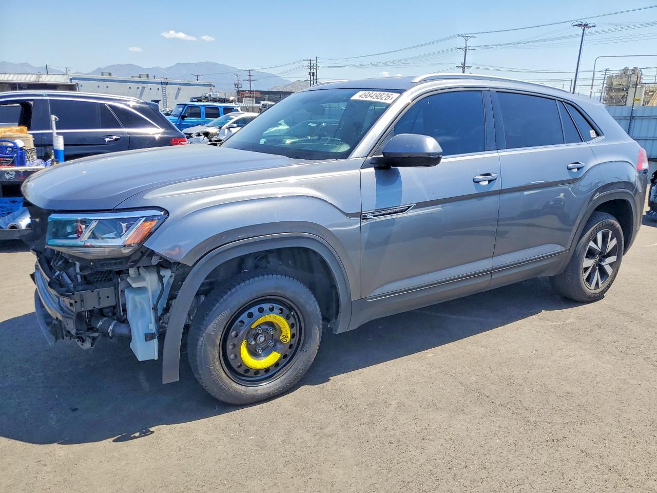 Salvage Volkswagen Atlas Image