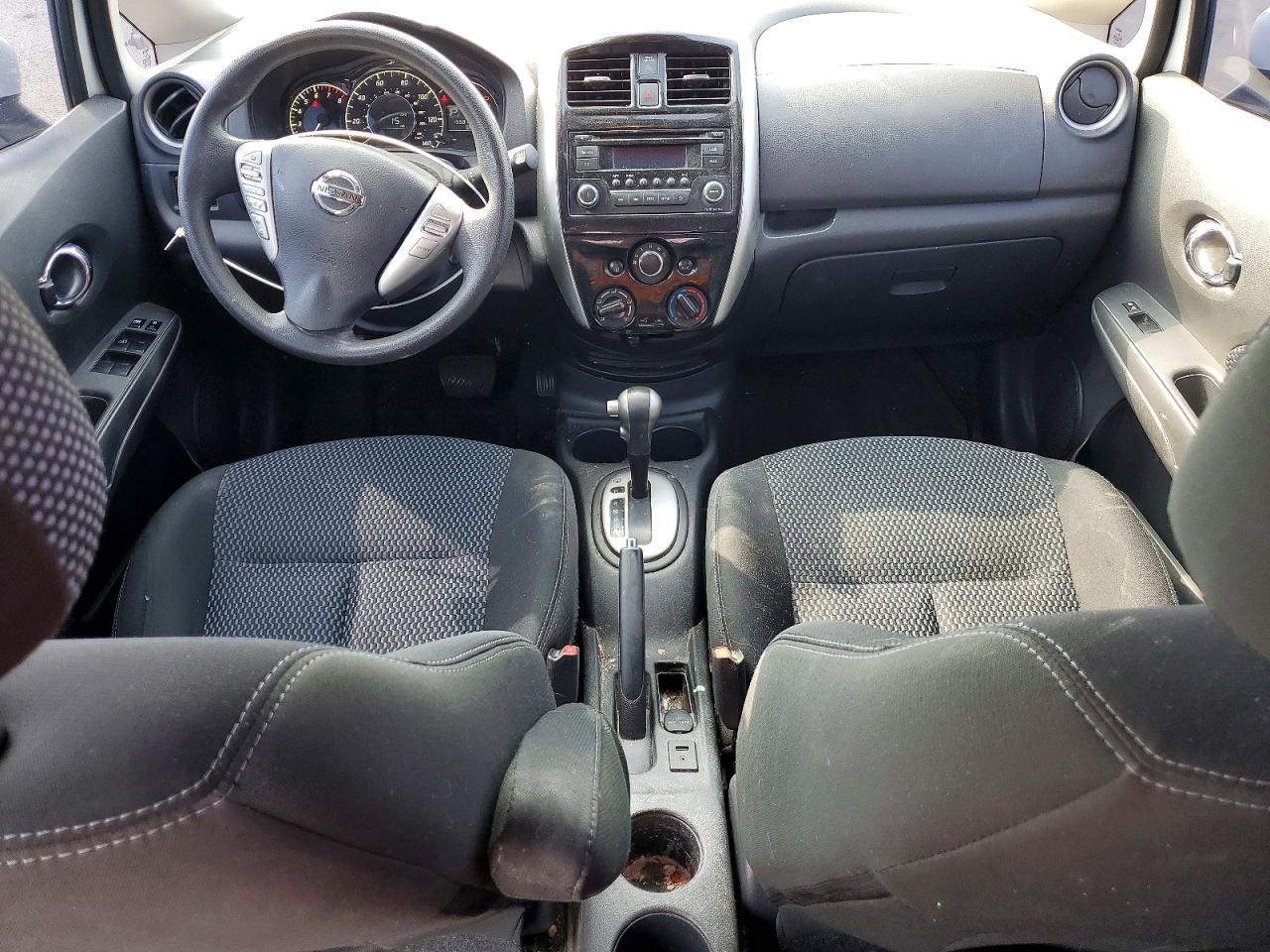 Nissan Versa Sv