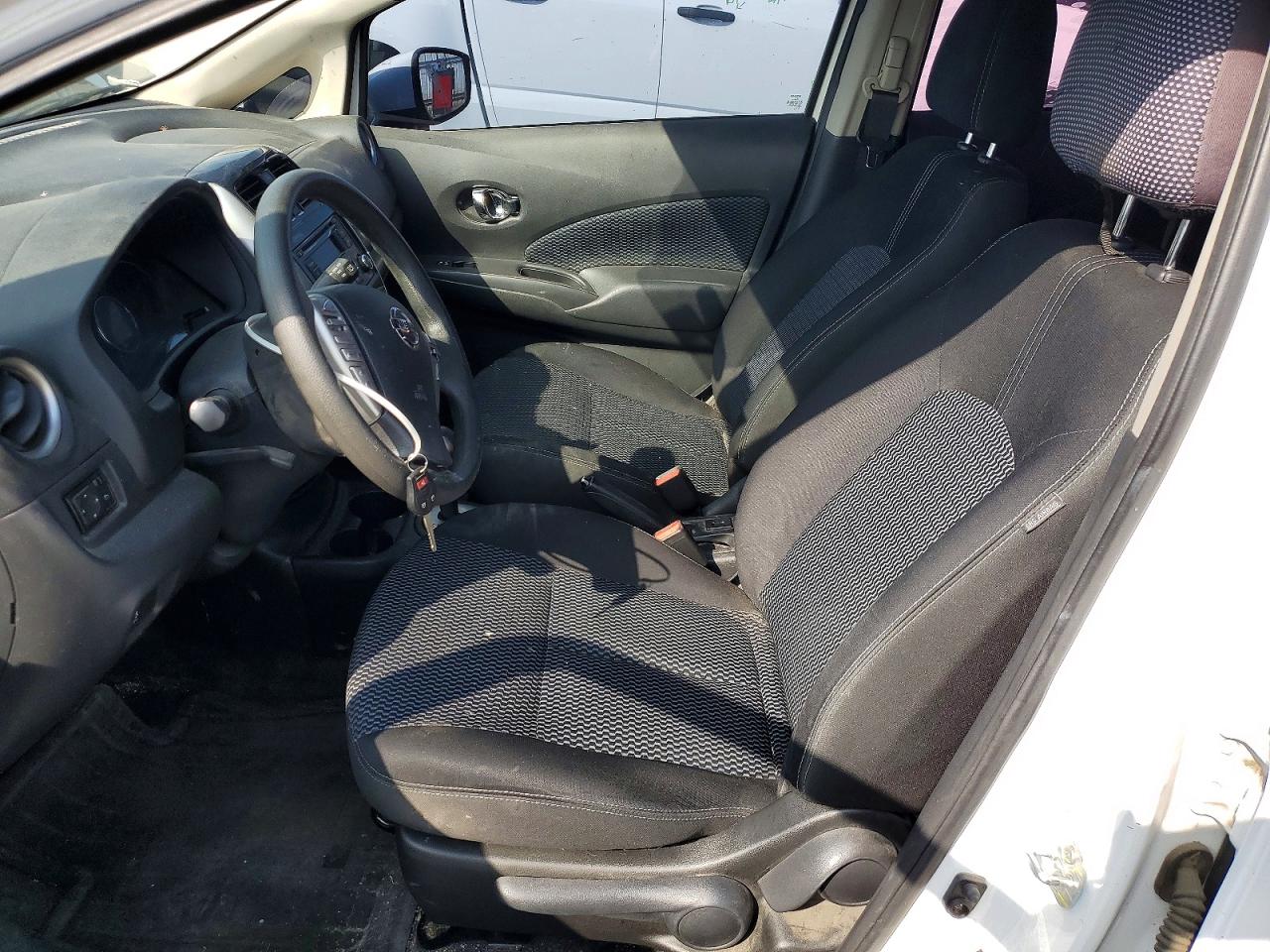 Nissan Versa Sv