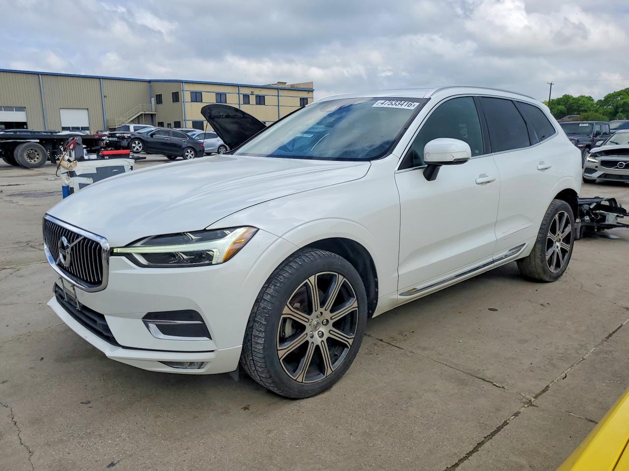 Salvage Volvo XC60 Image