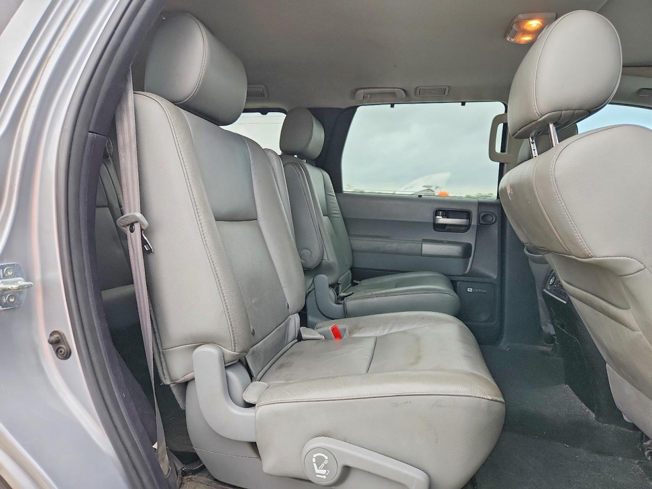 Toyota Sequoia Limited