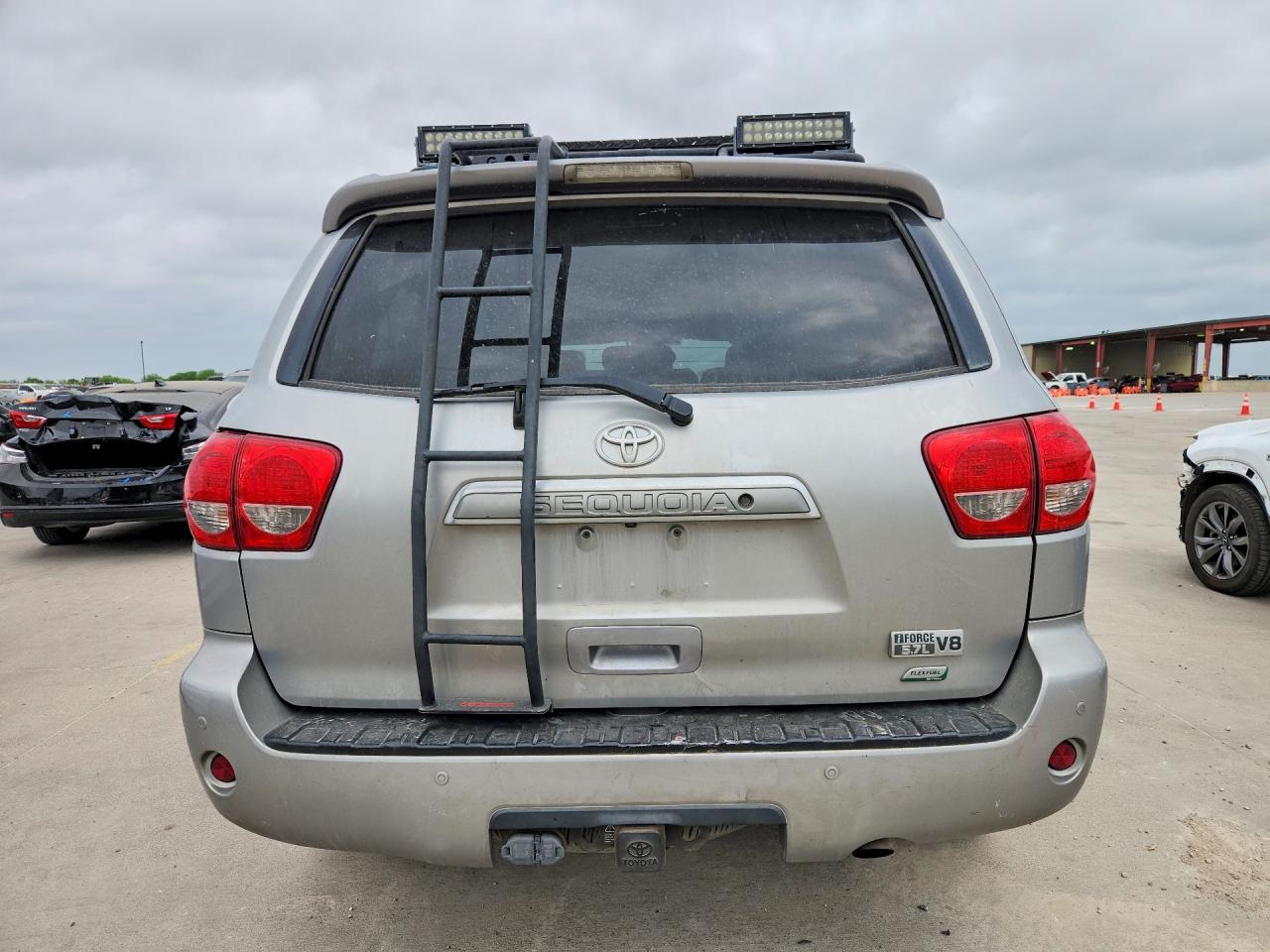 Toyota Sequoia Limited