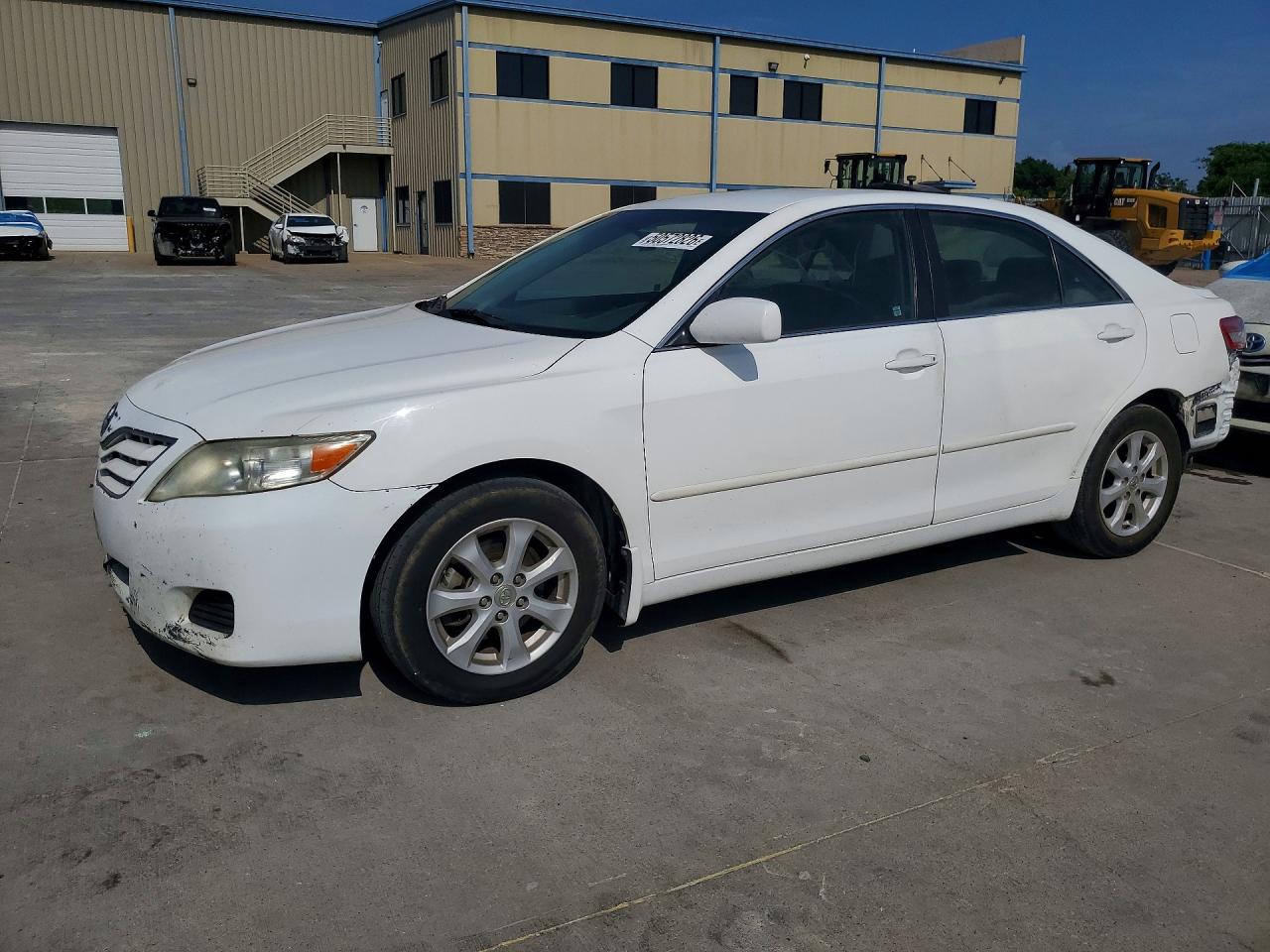 Salvage Toyota Camry Image