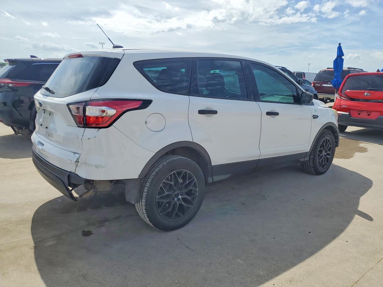 Ford Escape S