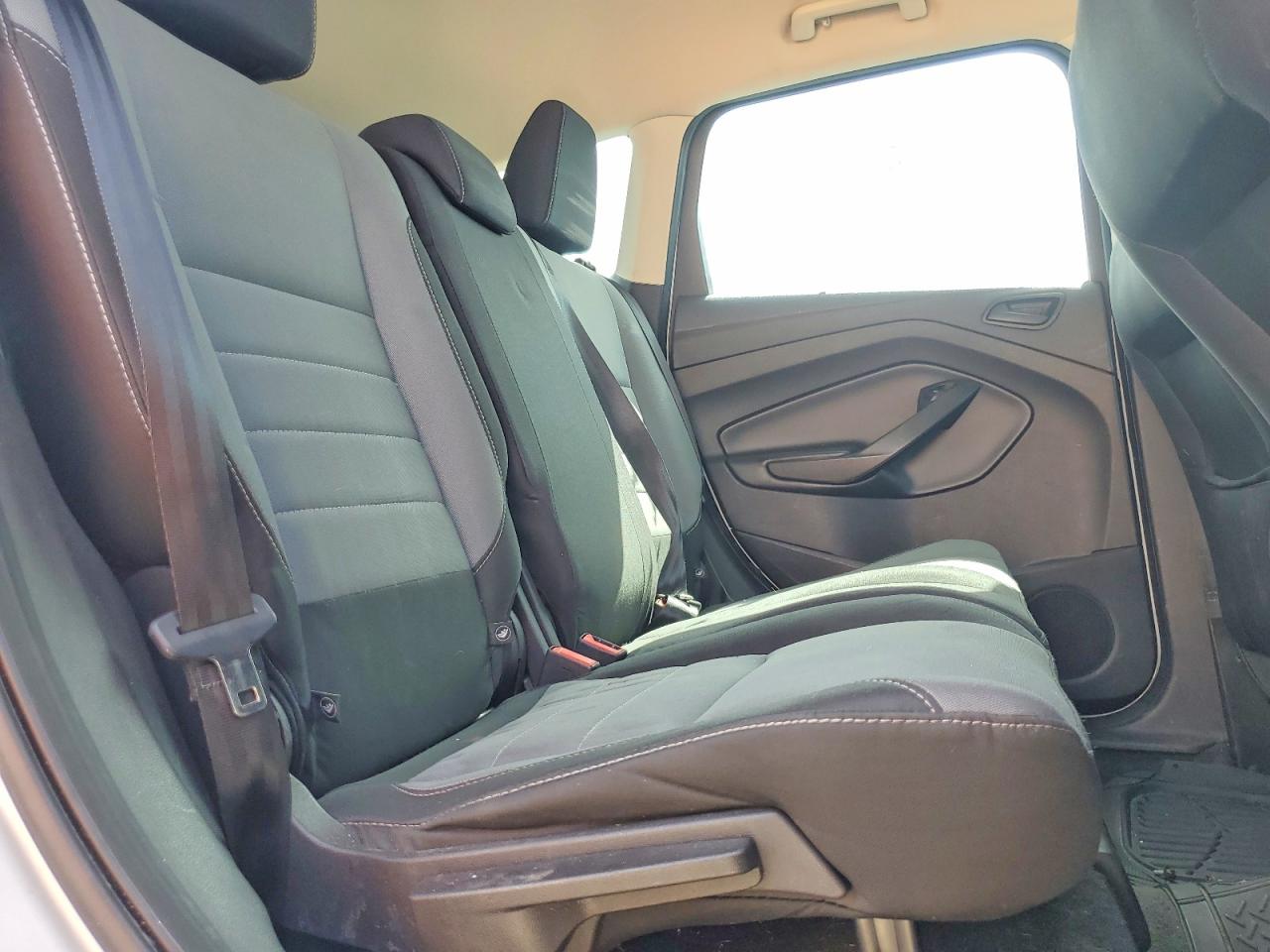 Ford Escape S