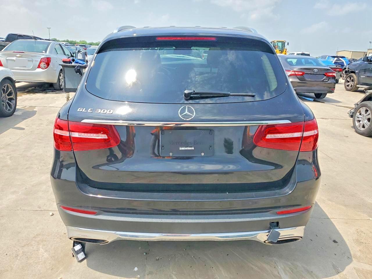 Mercedes-Benz GLC 300