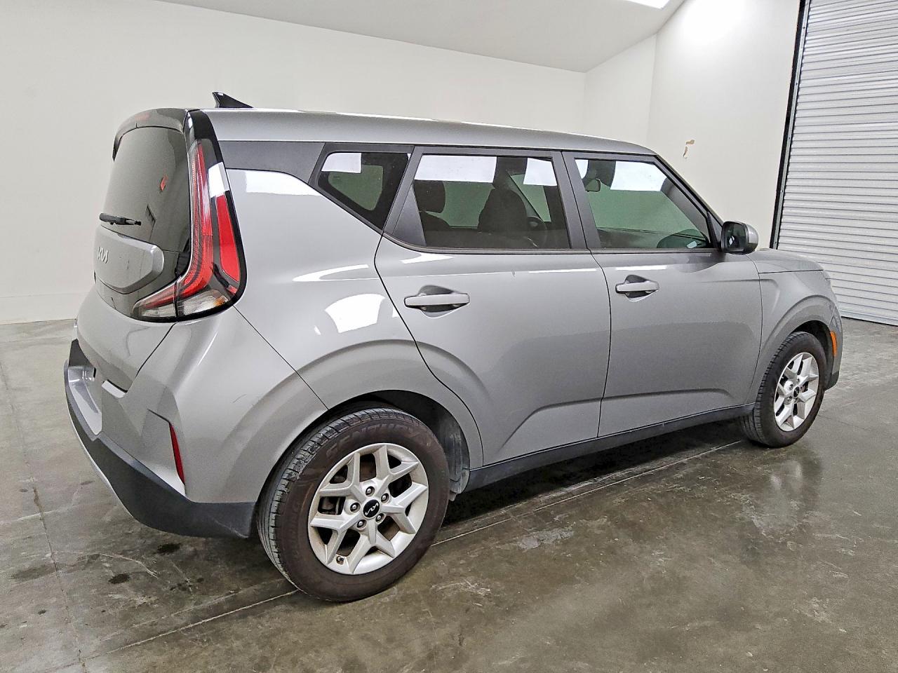 Kia Soul Lx