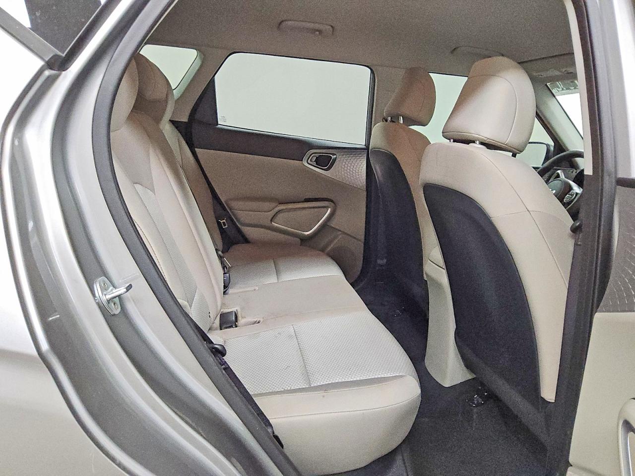 Kia Soul Lx