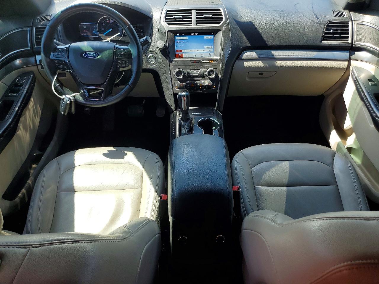 Ford Explorer Xlt