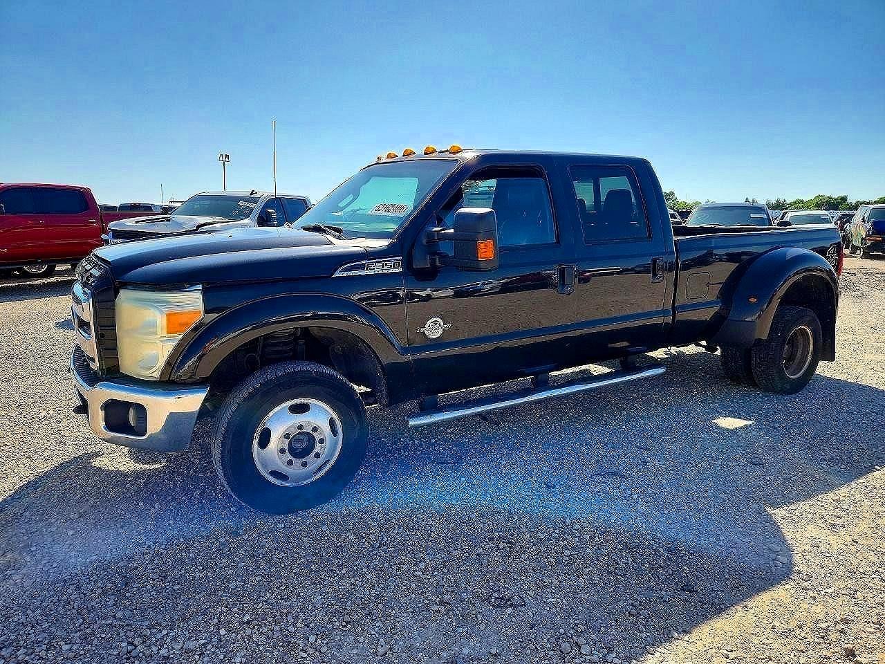 Salvage Ford F-350 Image