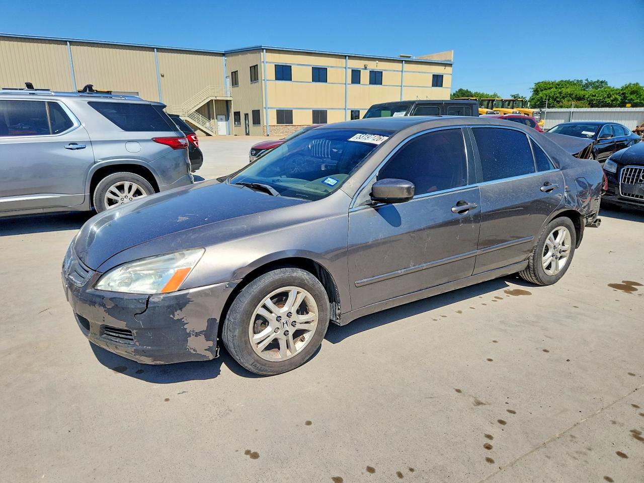 Salvage Honda Accord Image