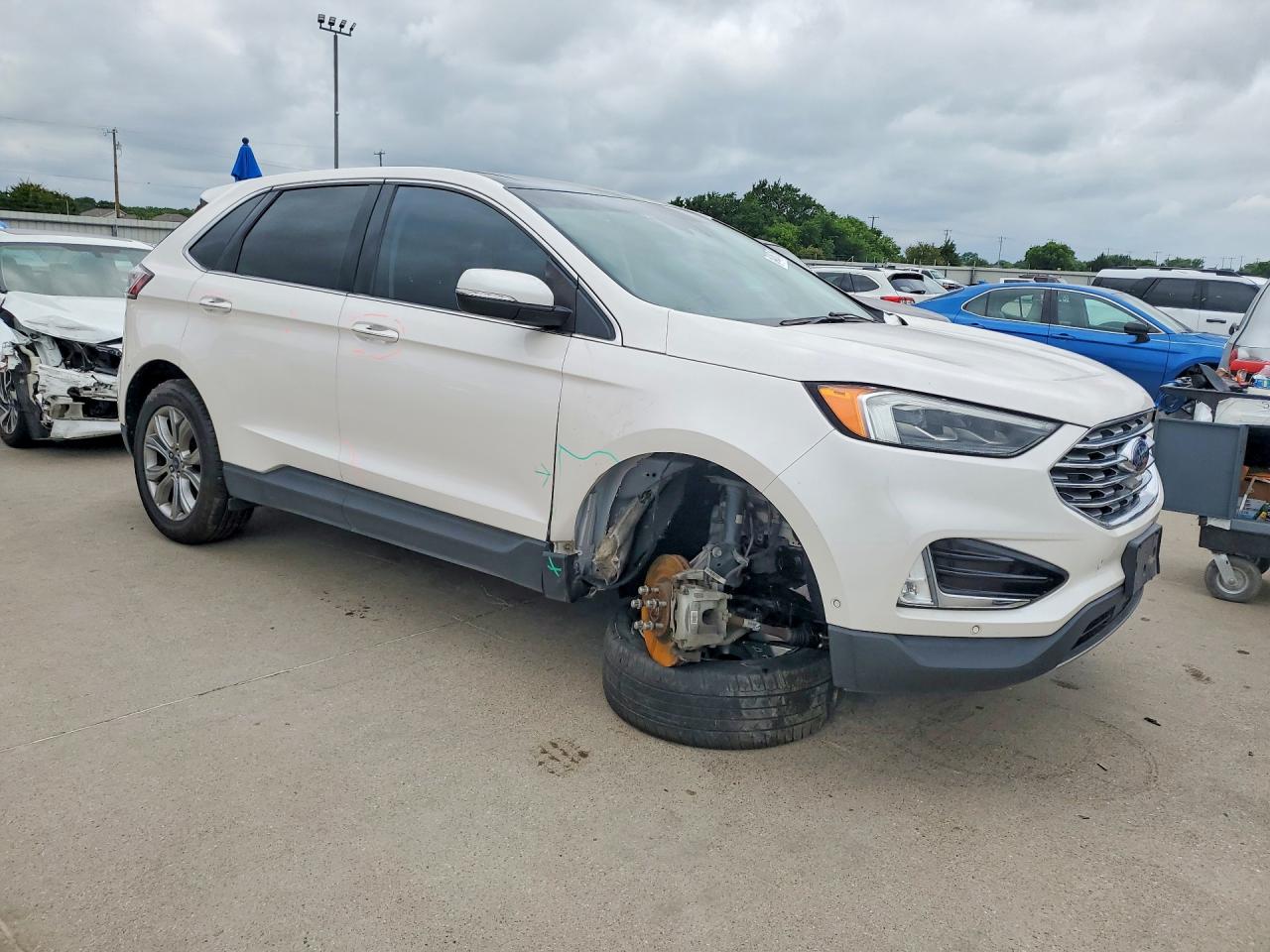 Ford Edge Titanium