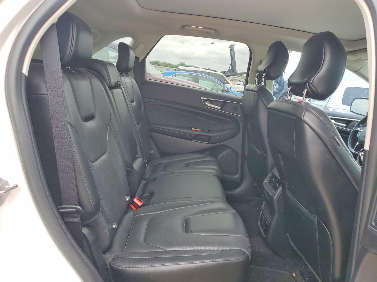 Ford Edge Titanium