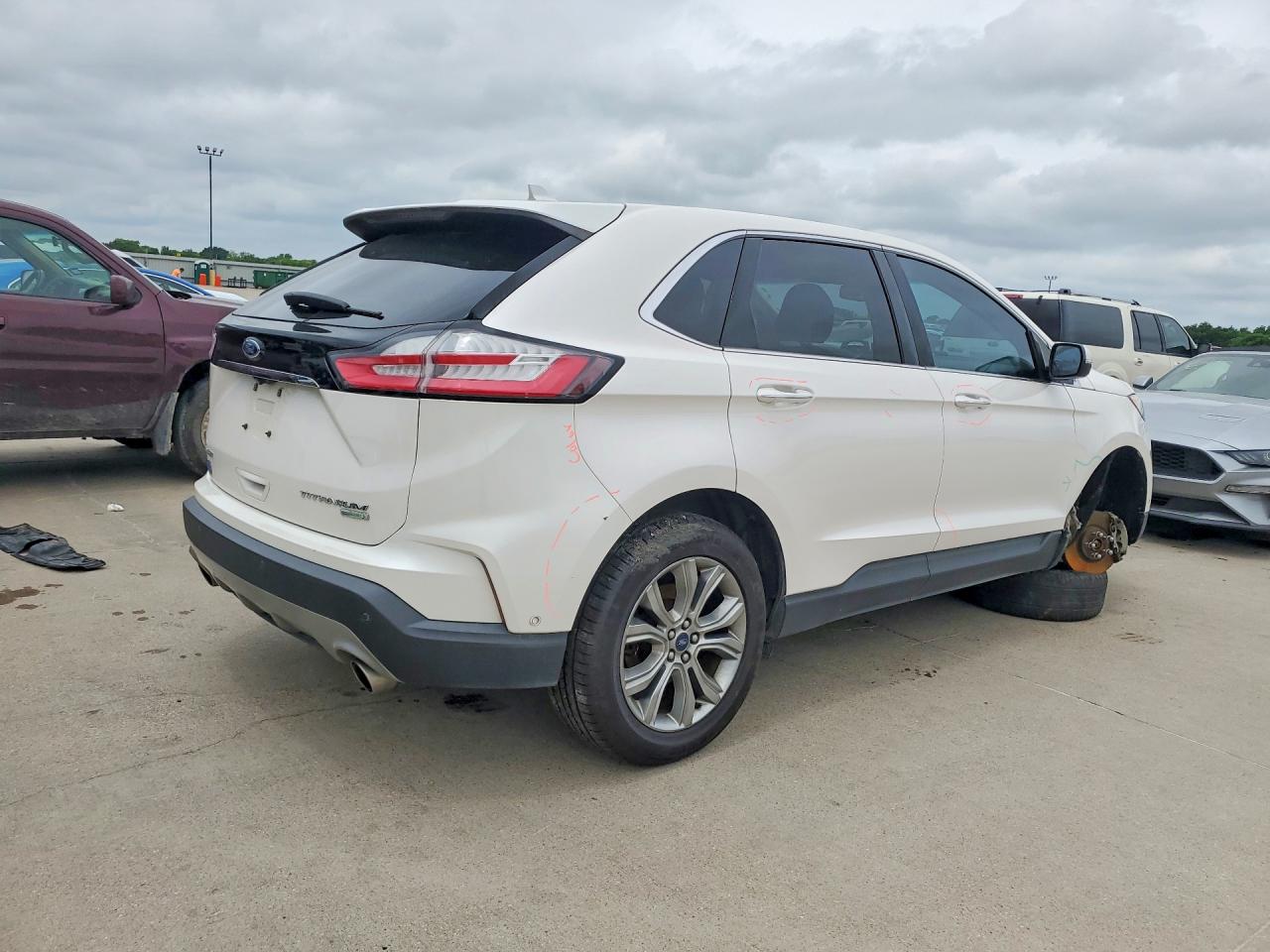 Ford Edge Titanium