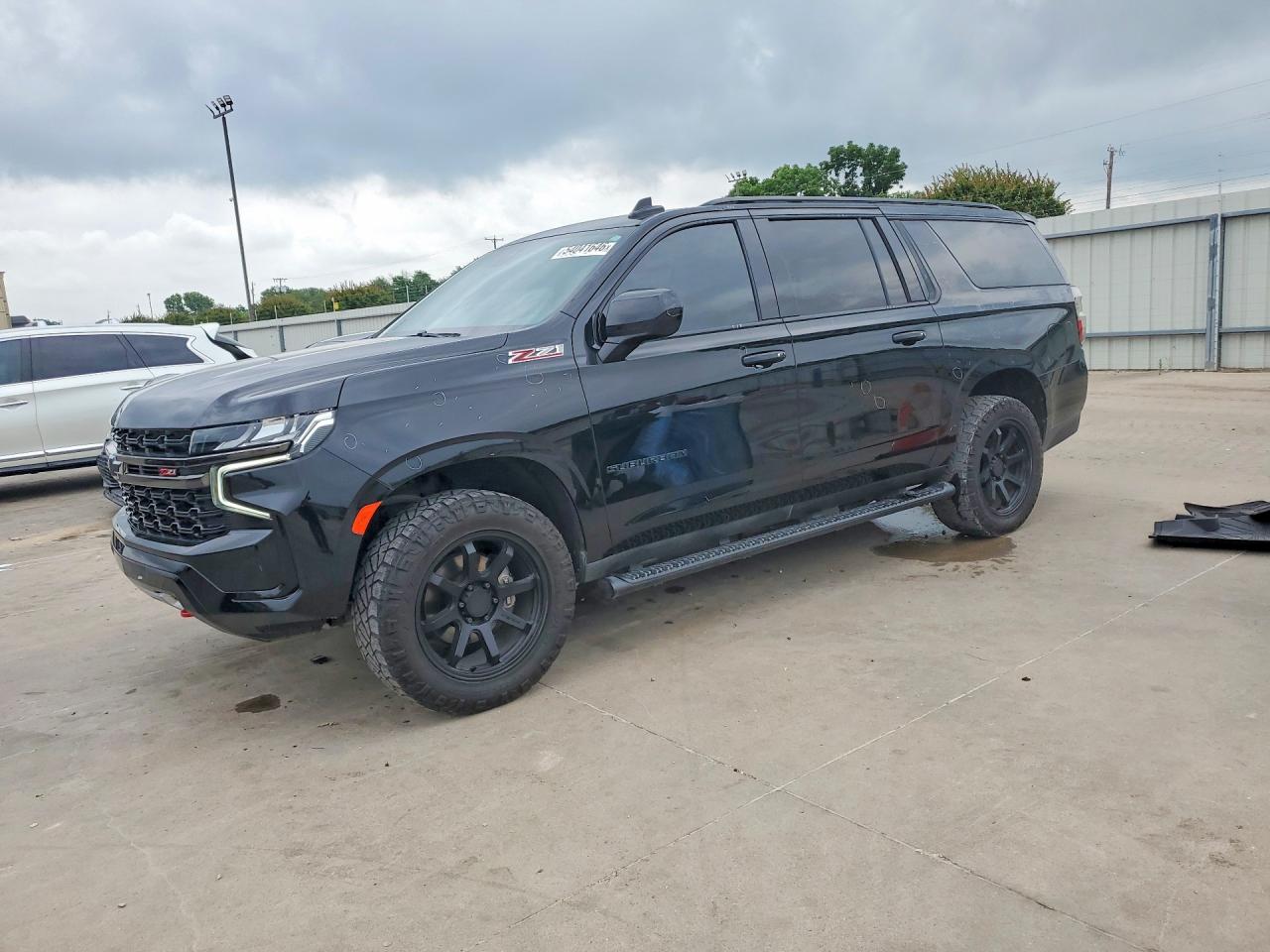 Salvage Chevrolet Suburban Image