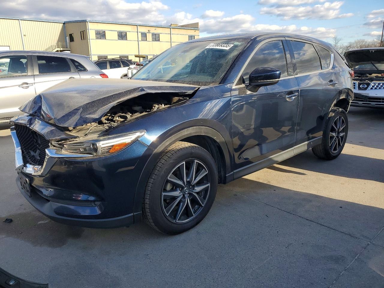 Salvage Mazda Cx Image