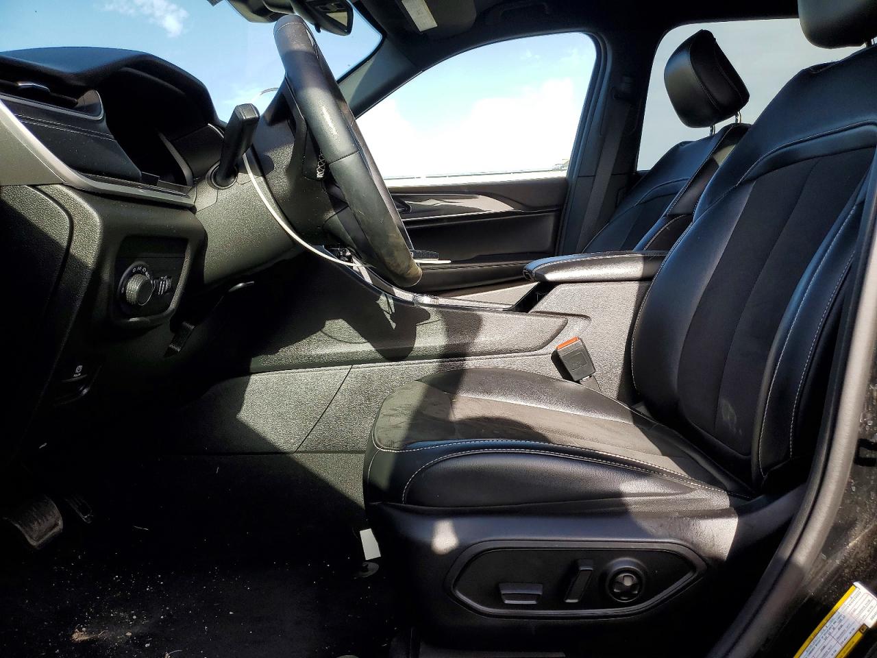 Jeep Grand Cherokee L Laredo