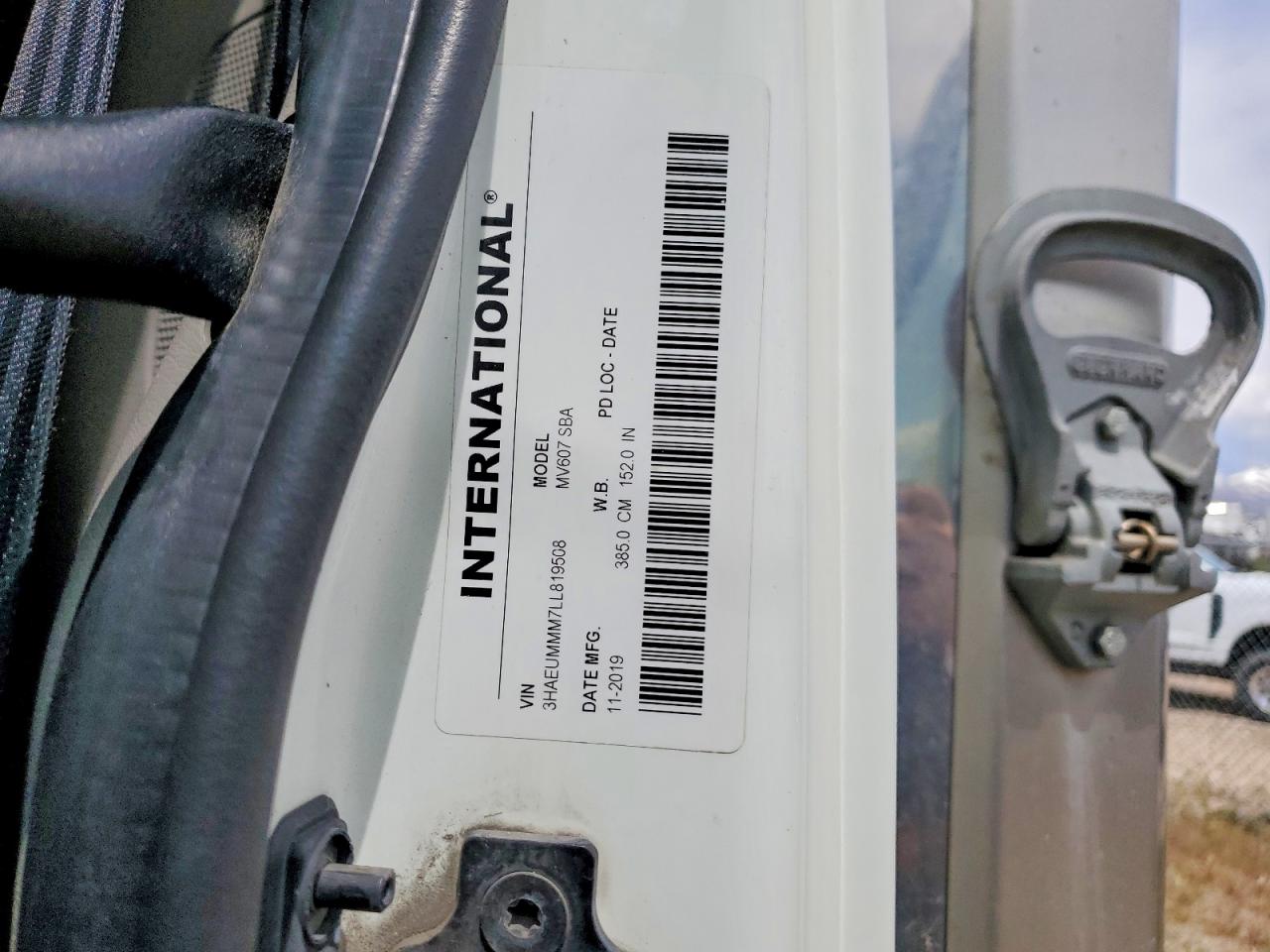 International 4000