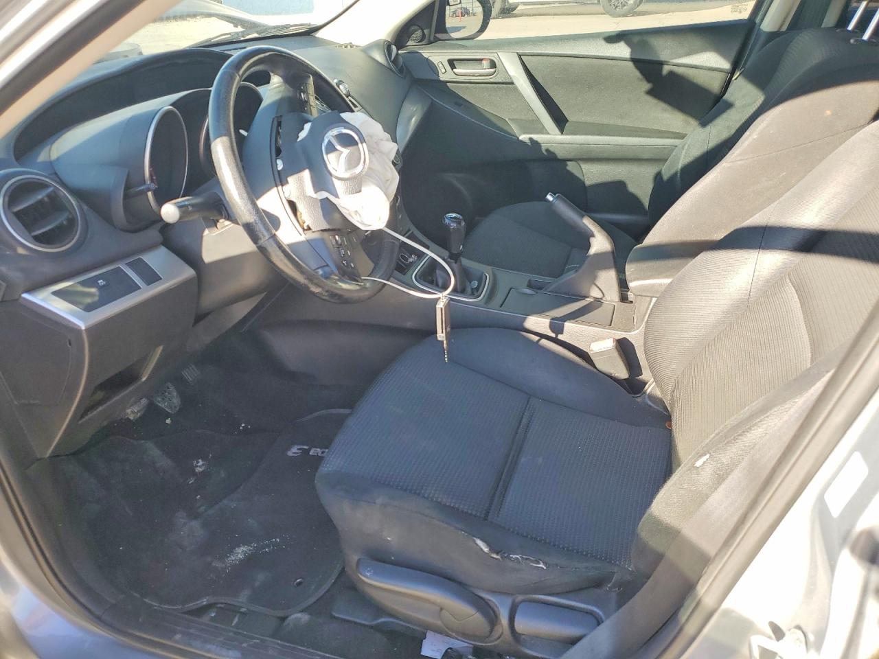 Mazda 3 I