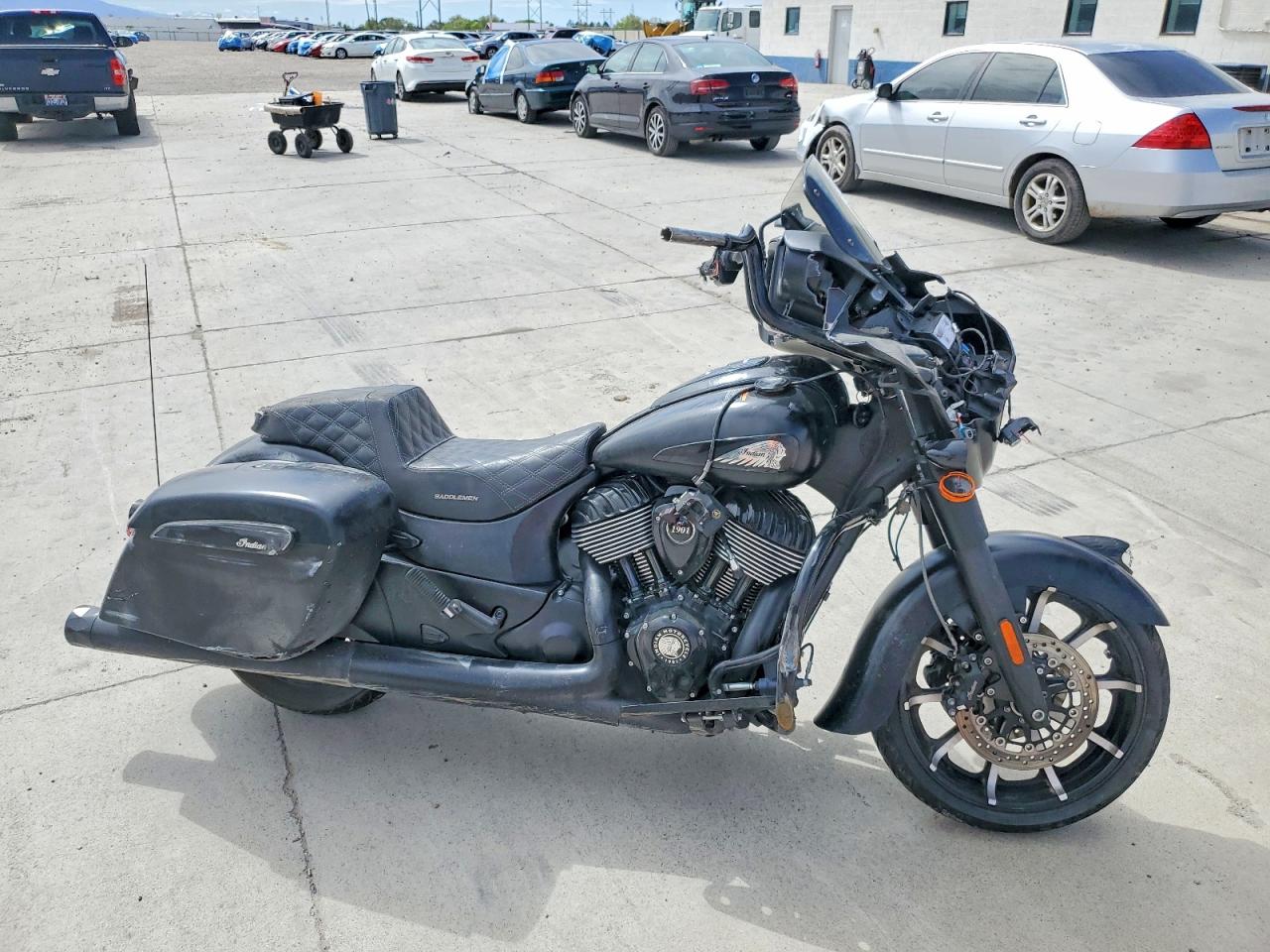 Salvage Indian Motorcycle Co. Motorcycle Image