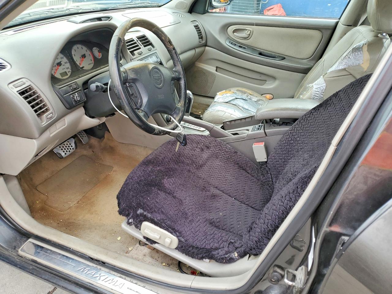 Nissan Maxima Gxe