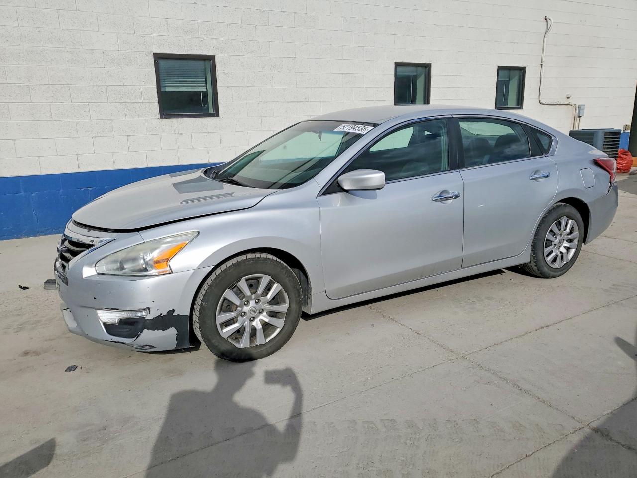 Salvage Nissan Altima Image