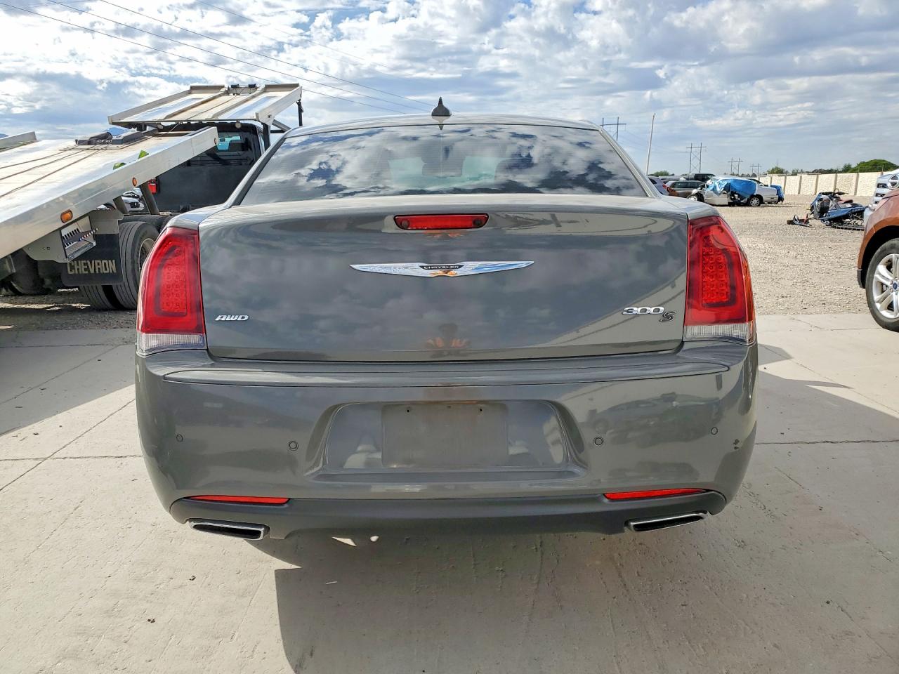 Chrysler 300 S