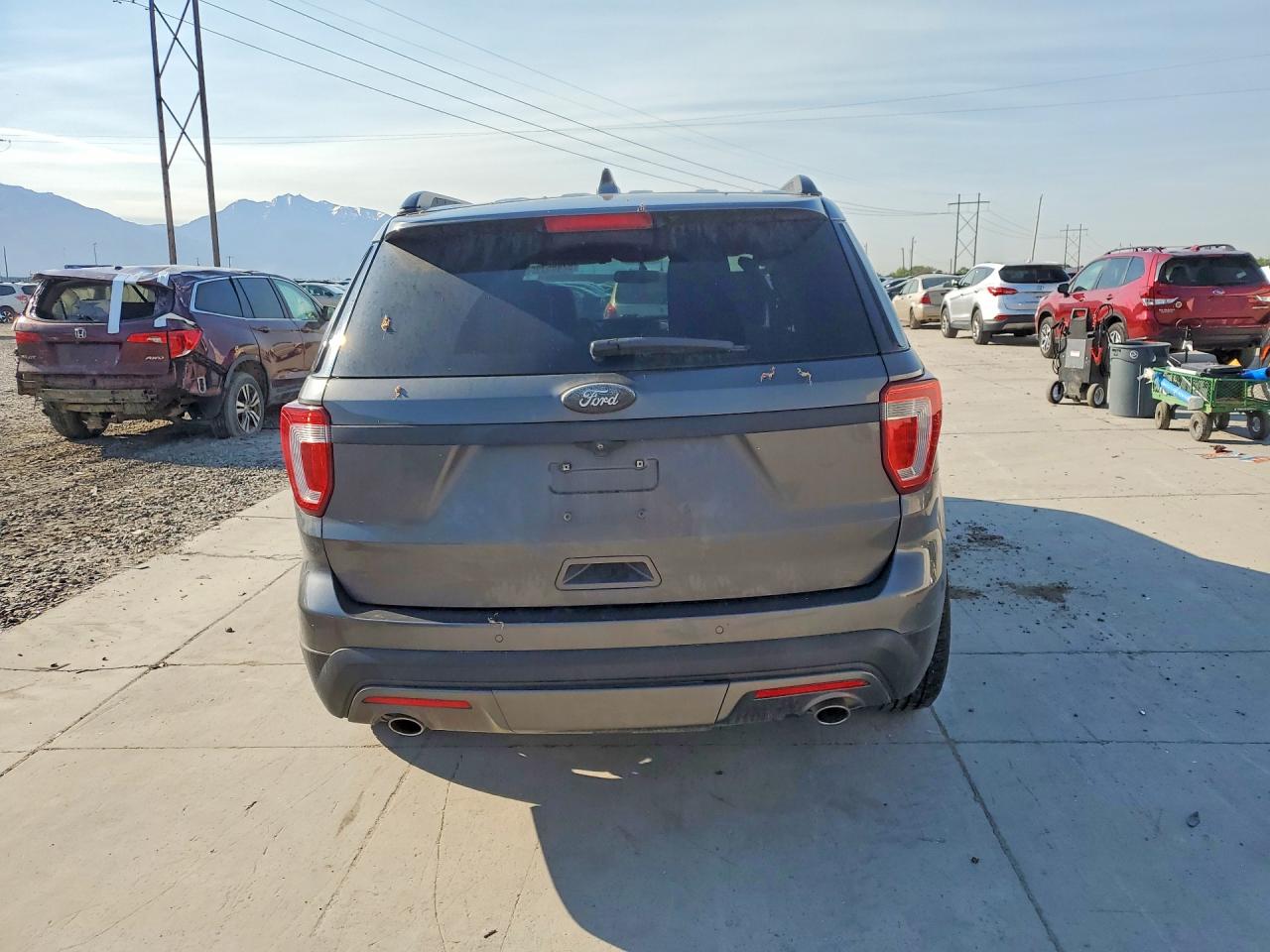 Ford Explorer