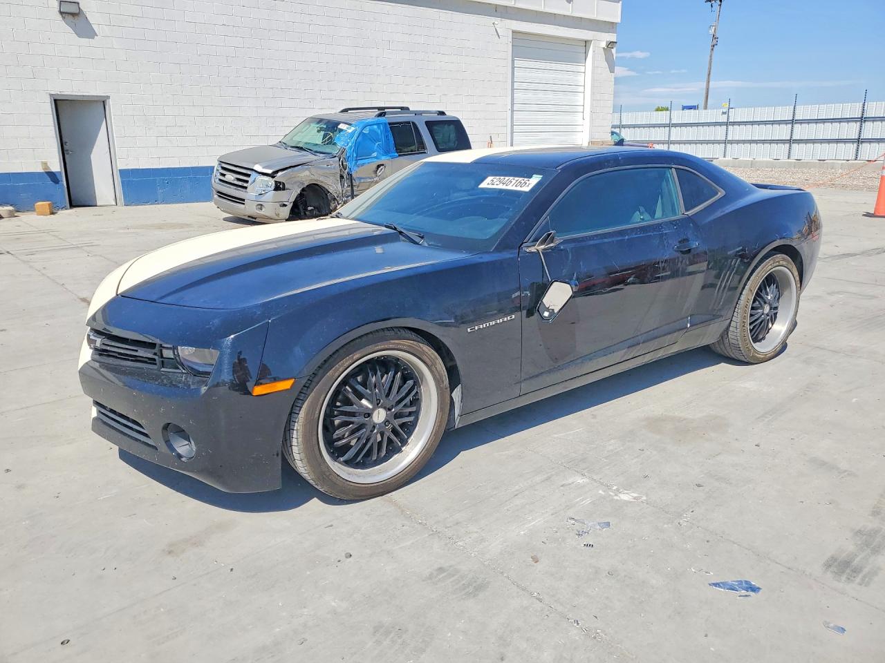 Salvage Chevrolet Camaro Image