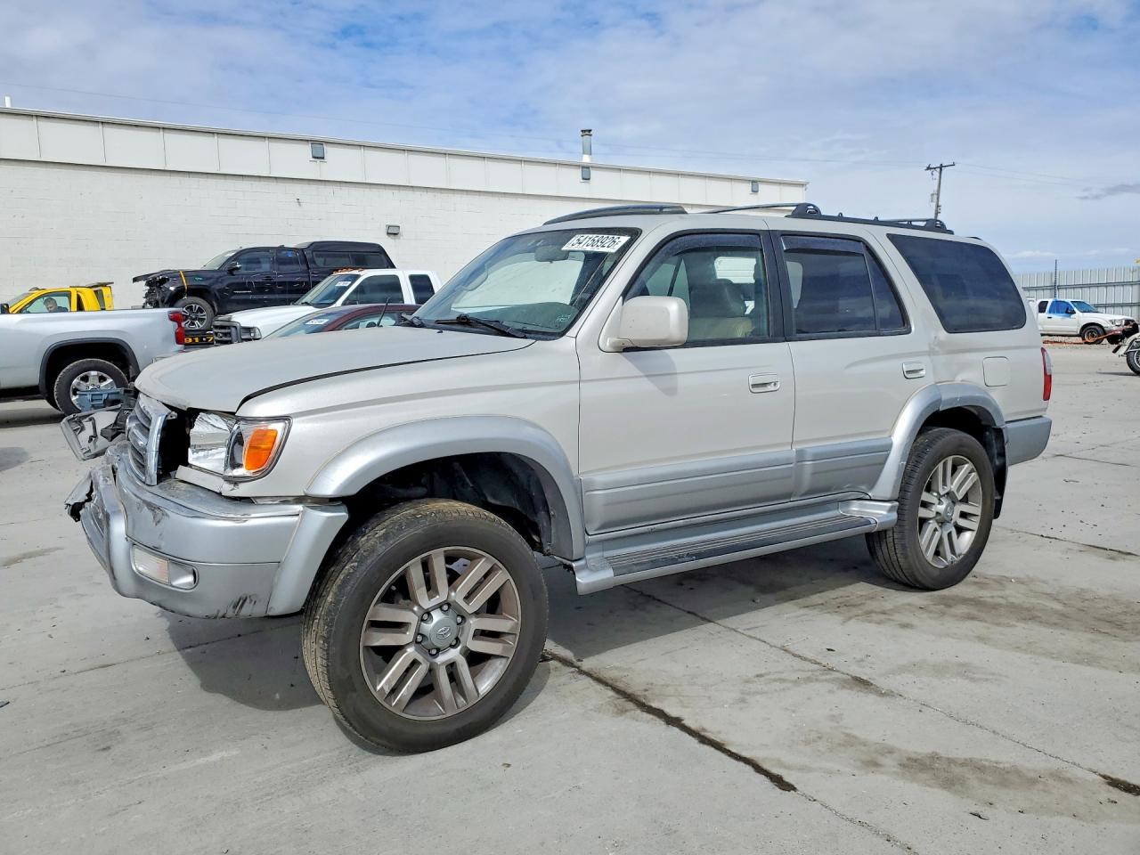 Salvage Toyota 4Runner Image