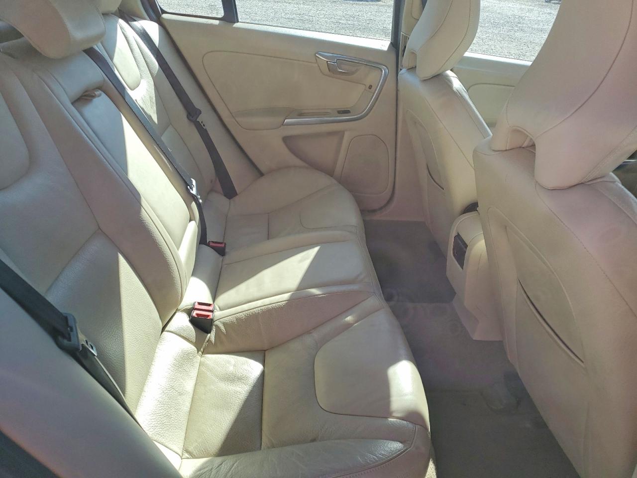 Volvo S60 T5