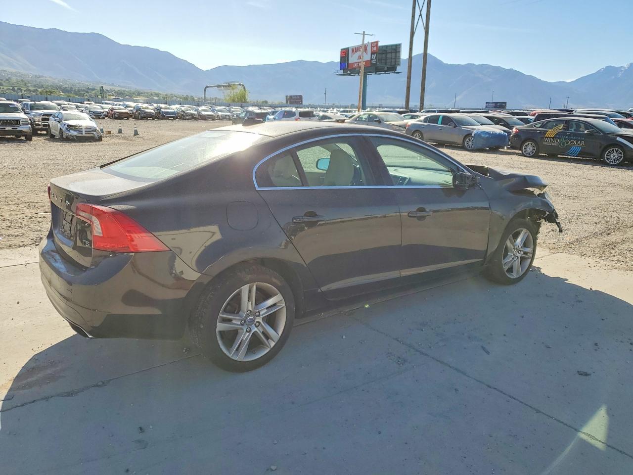 Volvo S60 T5