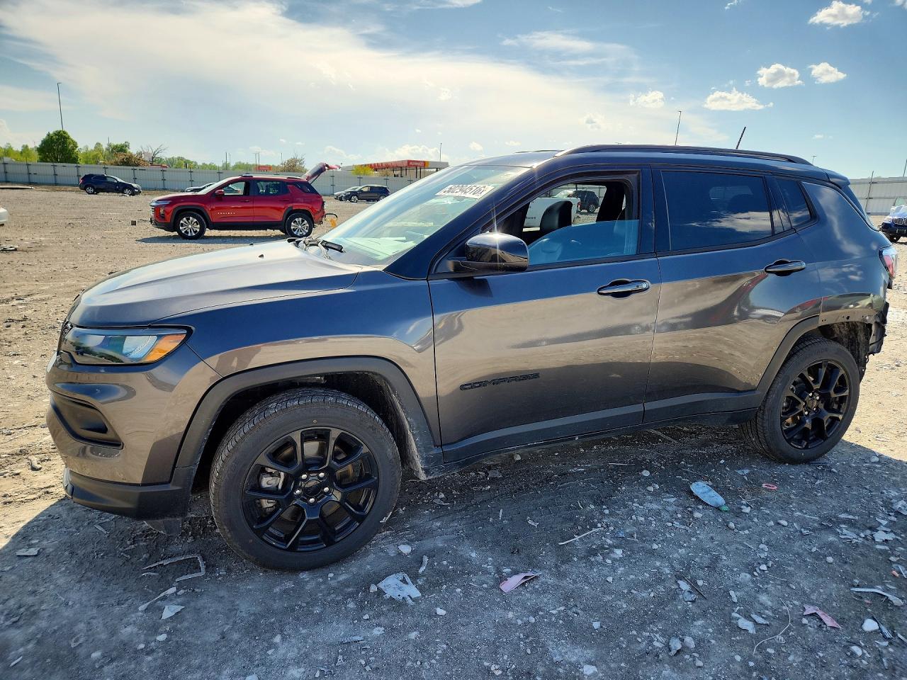 Salvage Jeep Compass Image
