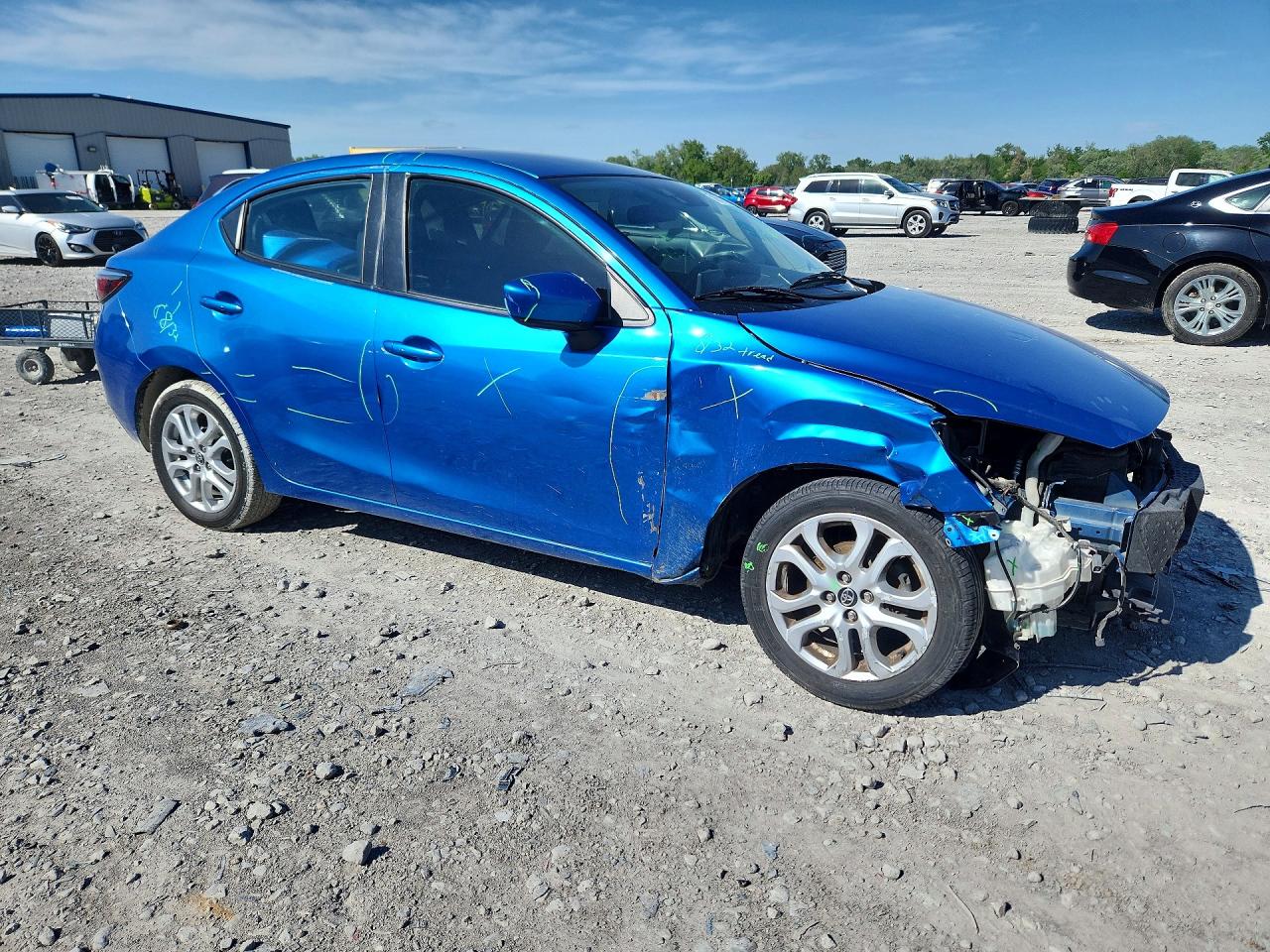 Toyota Yaris Base