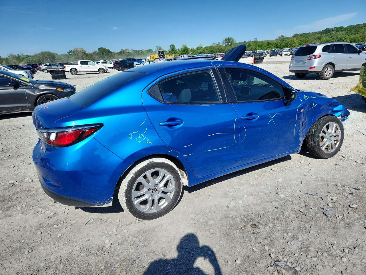 Toyota Yaris Base
