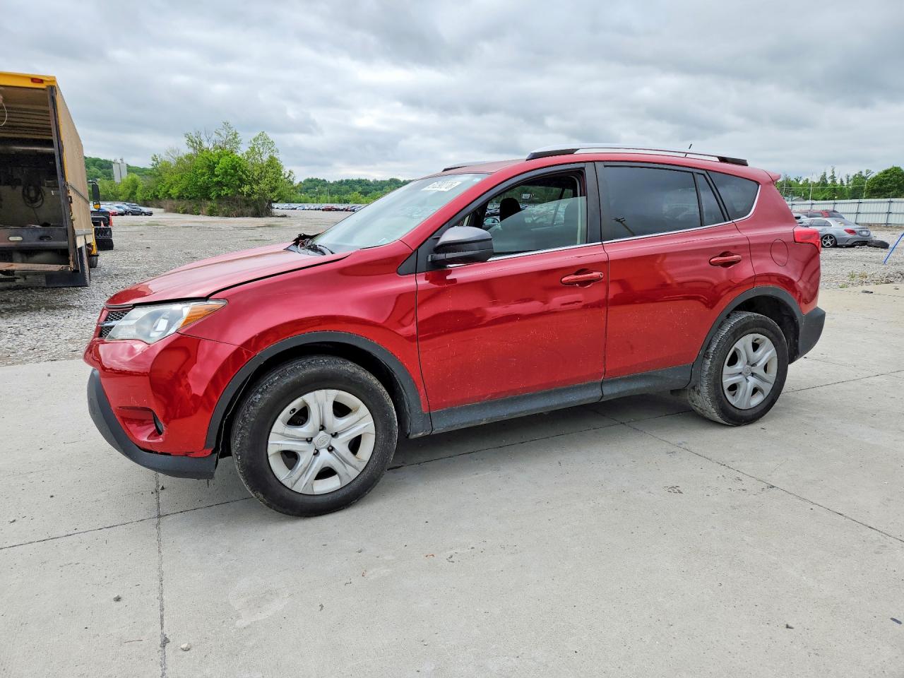 Salvage Toyota RAV4 Image