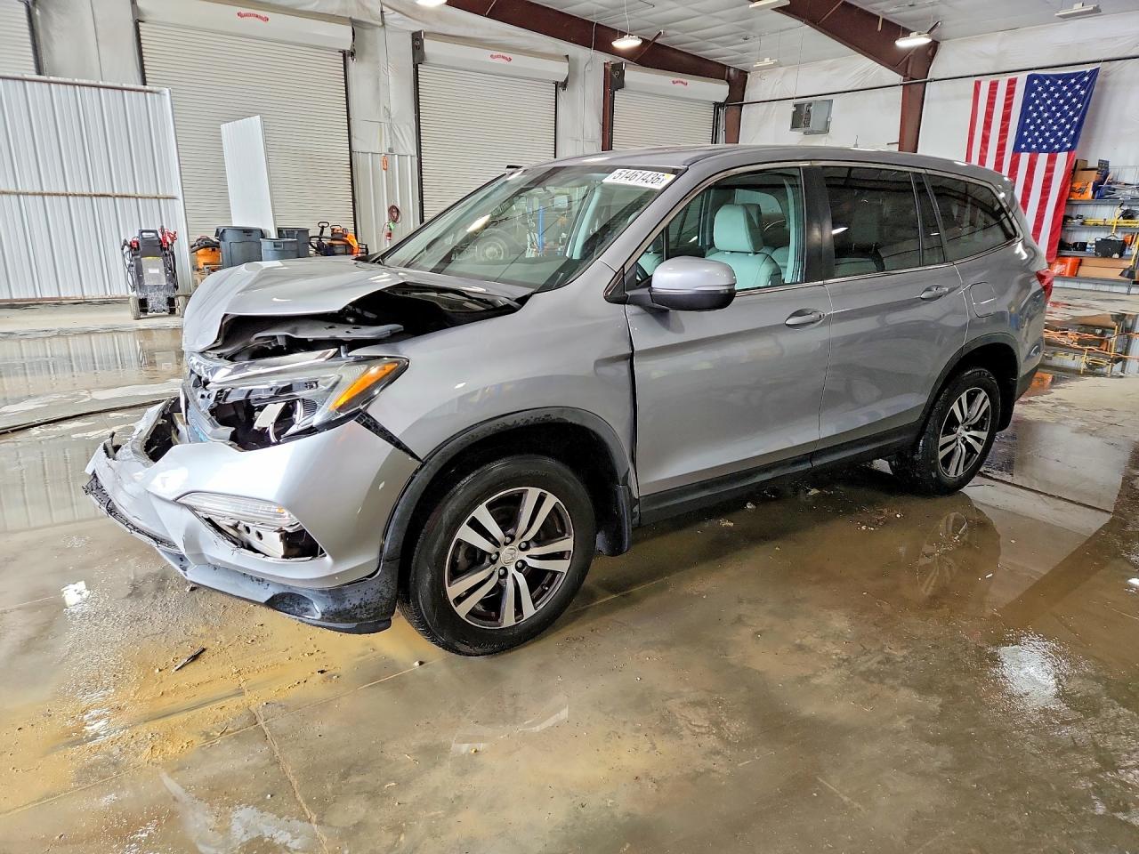 Salvage Honda Pilot Image