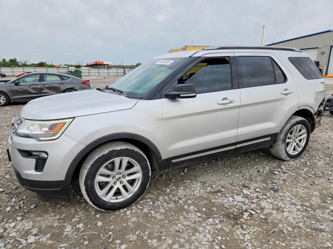 Salvage Ford Explorer Image