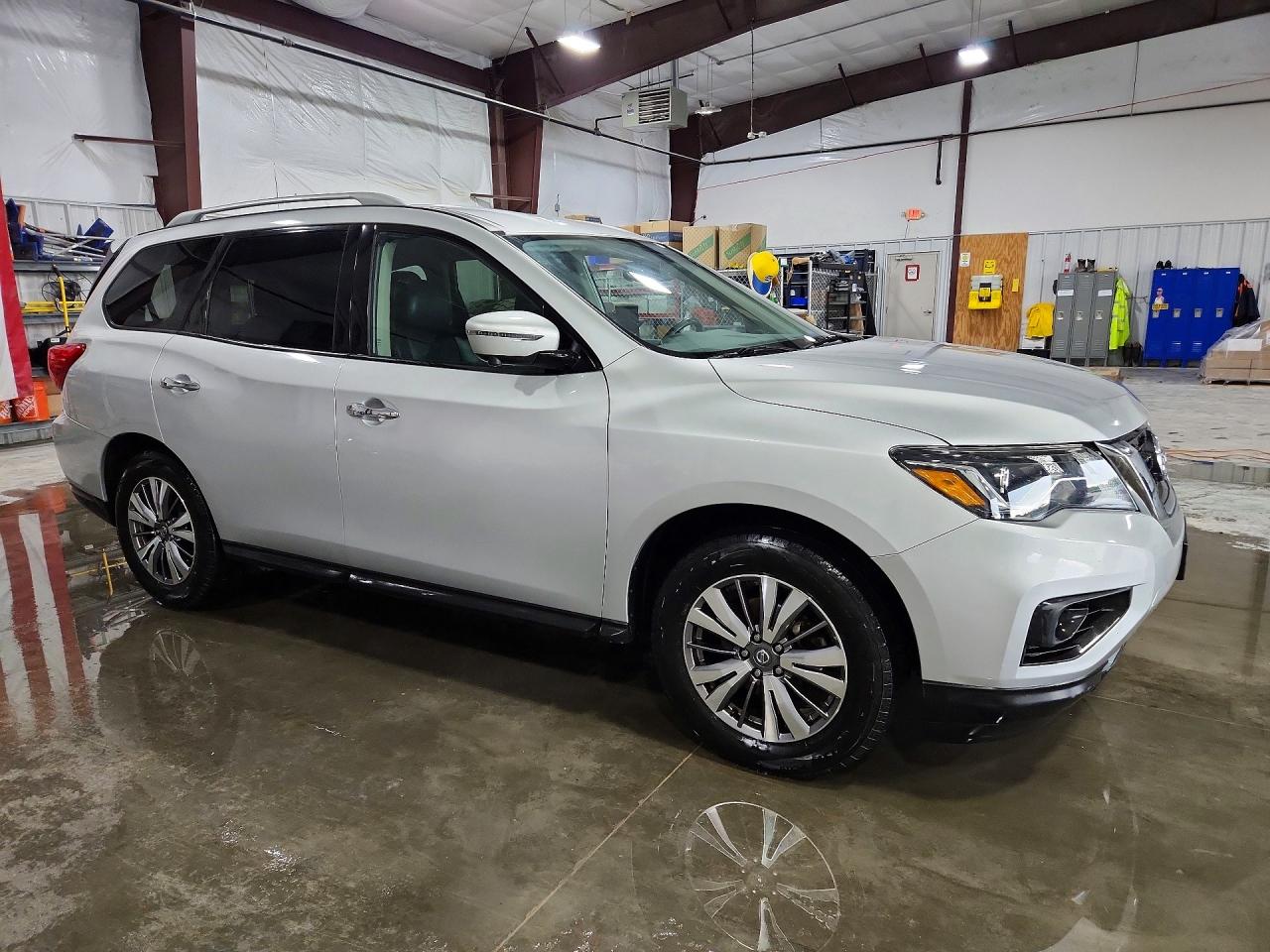 Nissan Pathfinder Sl