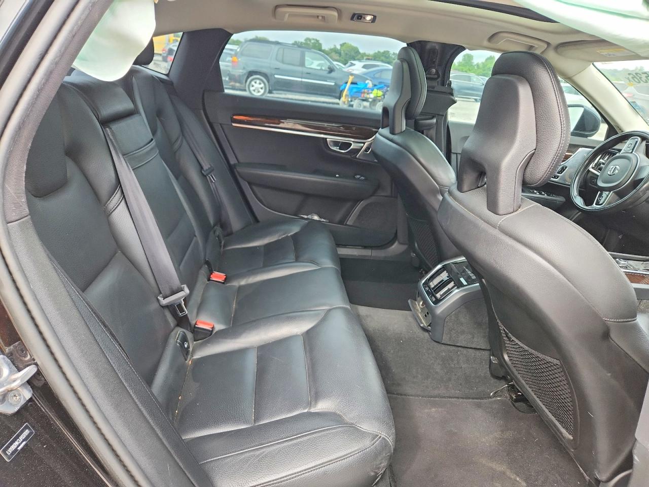 Volvo S90 T6 Momentum