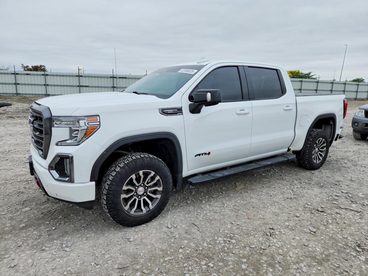 Salvage GMC Sierra Image