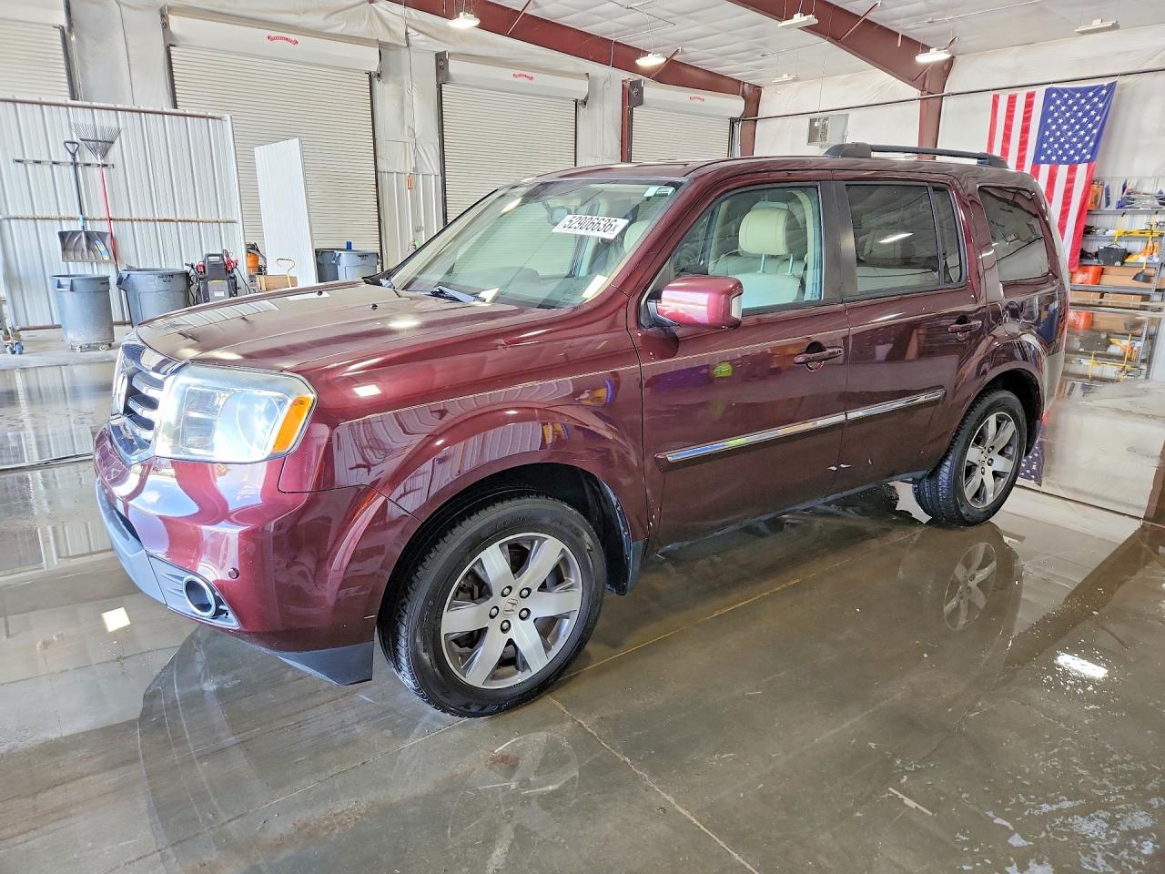 Salvage Honda Pilot Image